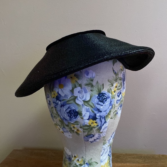 VTG 40’s Black Straw Fascinator Hat Velvet Bow Rhinestones - Picture 1 of 12